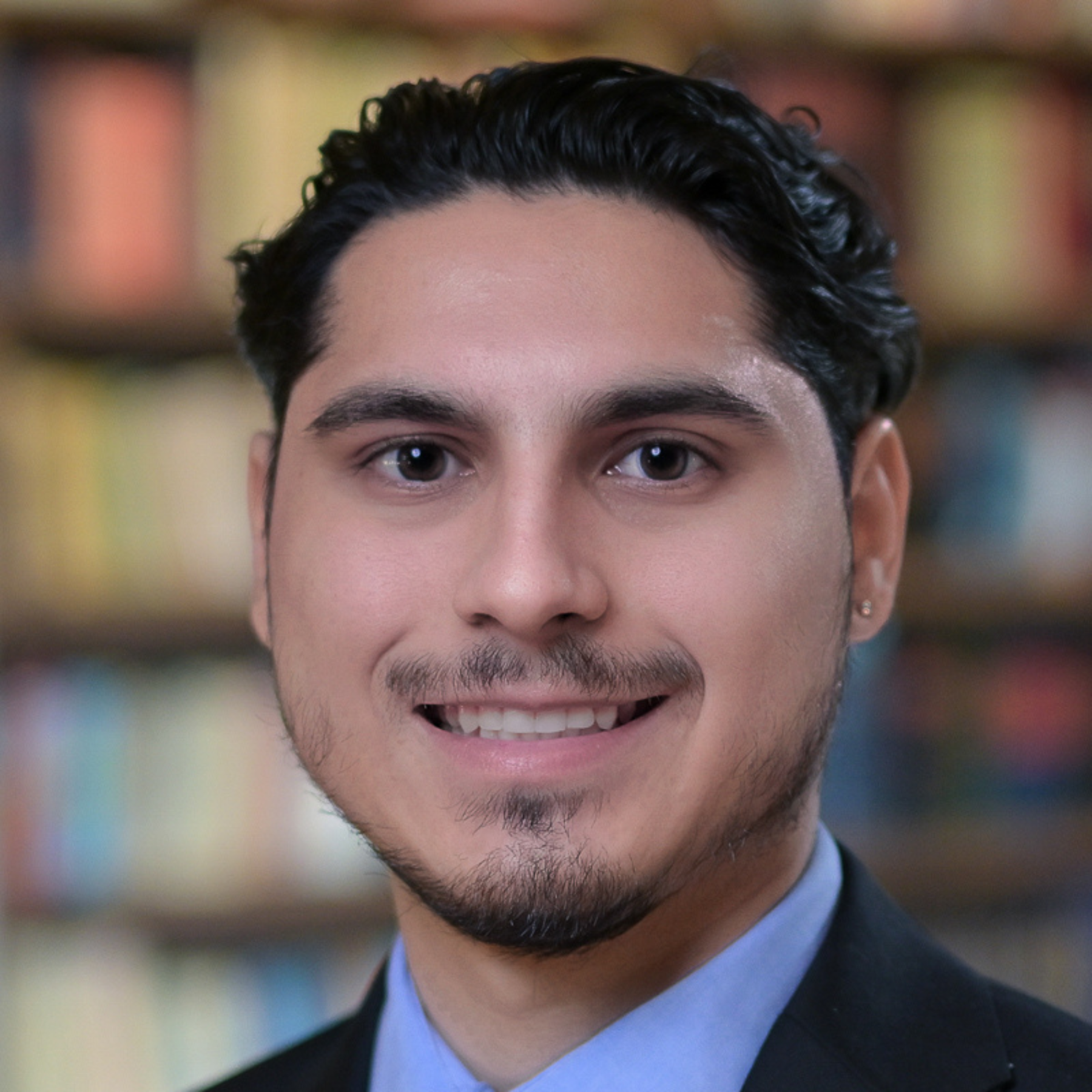 Anthony Olavarria Headshot